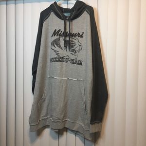 Men’s five XL Mizzou hoodie